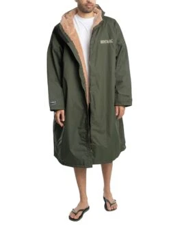 Regatta Waterproof Changing Robe - Dark Khaki 3 Regatta Waterproof Changing Robe - Dark Khaki -Standout Store 53983b